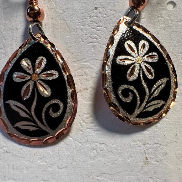 Handcrafted Boho Copper Earrings, Floral Wire Black Drop Earrings, Gift Box - Picture 2 of 4